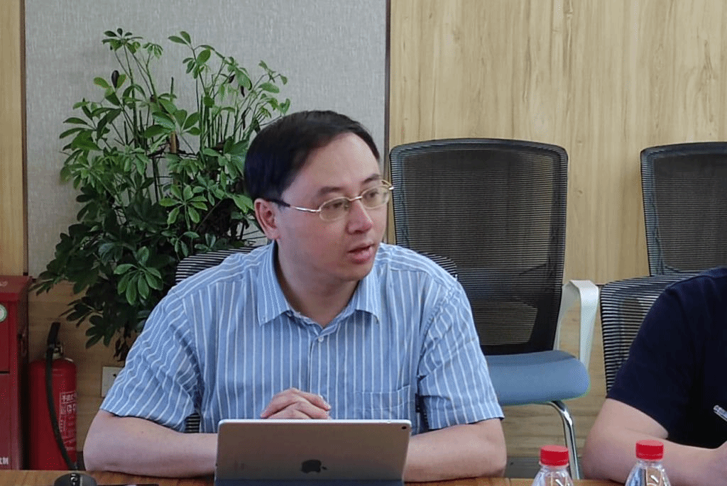 党史学习教育书记讲给书记听学院党委书记张小东为师生党支部书记讲