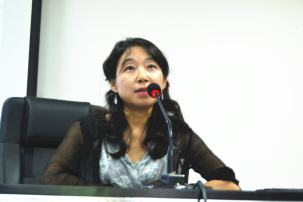 朱晓彧老师的讲话简短,但充满吸引力,她首先介绍了出版专硕选导师的